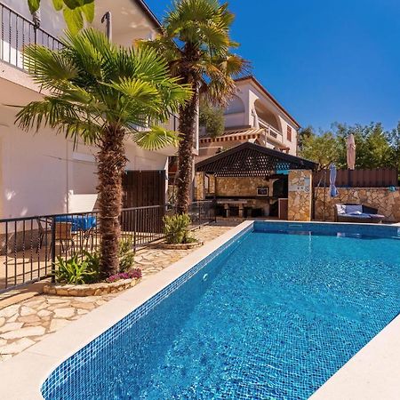 Cozy Apartment In Krk With Kitchen Krk Town Εξωτερικό φωτογραφία