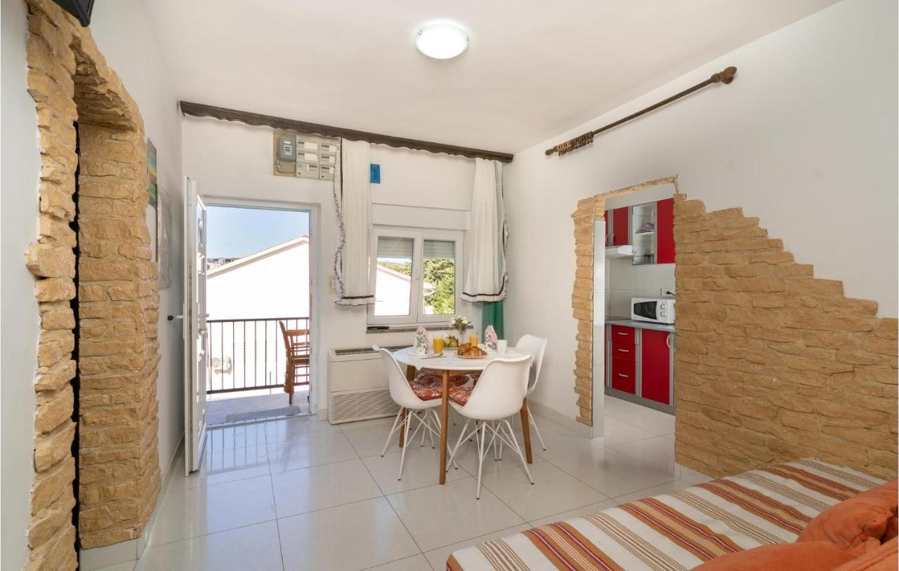 Cozy Apartment In Krk With Kitchen Krk Town Εξωτερικό φωτογραφία