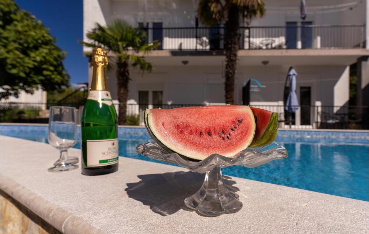 Cozy Apartment In Krk With Kitchen Krk Town Εξωτερικό φωτογραφία